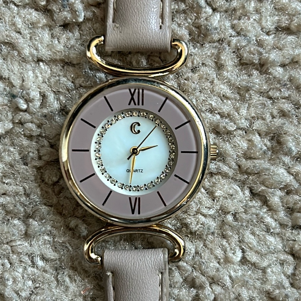 C brand women’s vintage pastel rose/ gold‎ tone crystal adjustable watch